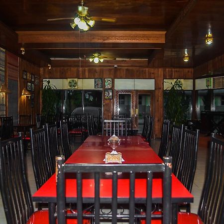 Hotel Indra Toraja Рантепао Экстерьер фото