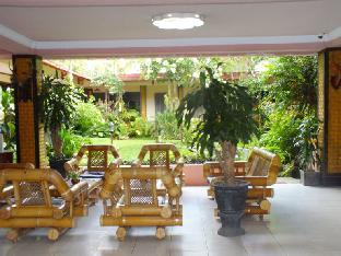 Hotel Indra Toraja Рантепао Экстерьер фото