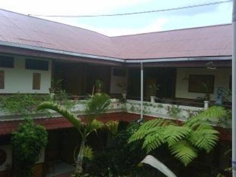 Hotel Indra Toraja Рантепао Экстерьер фото