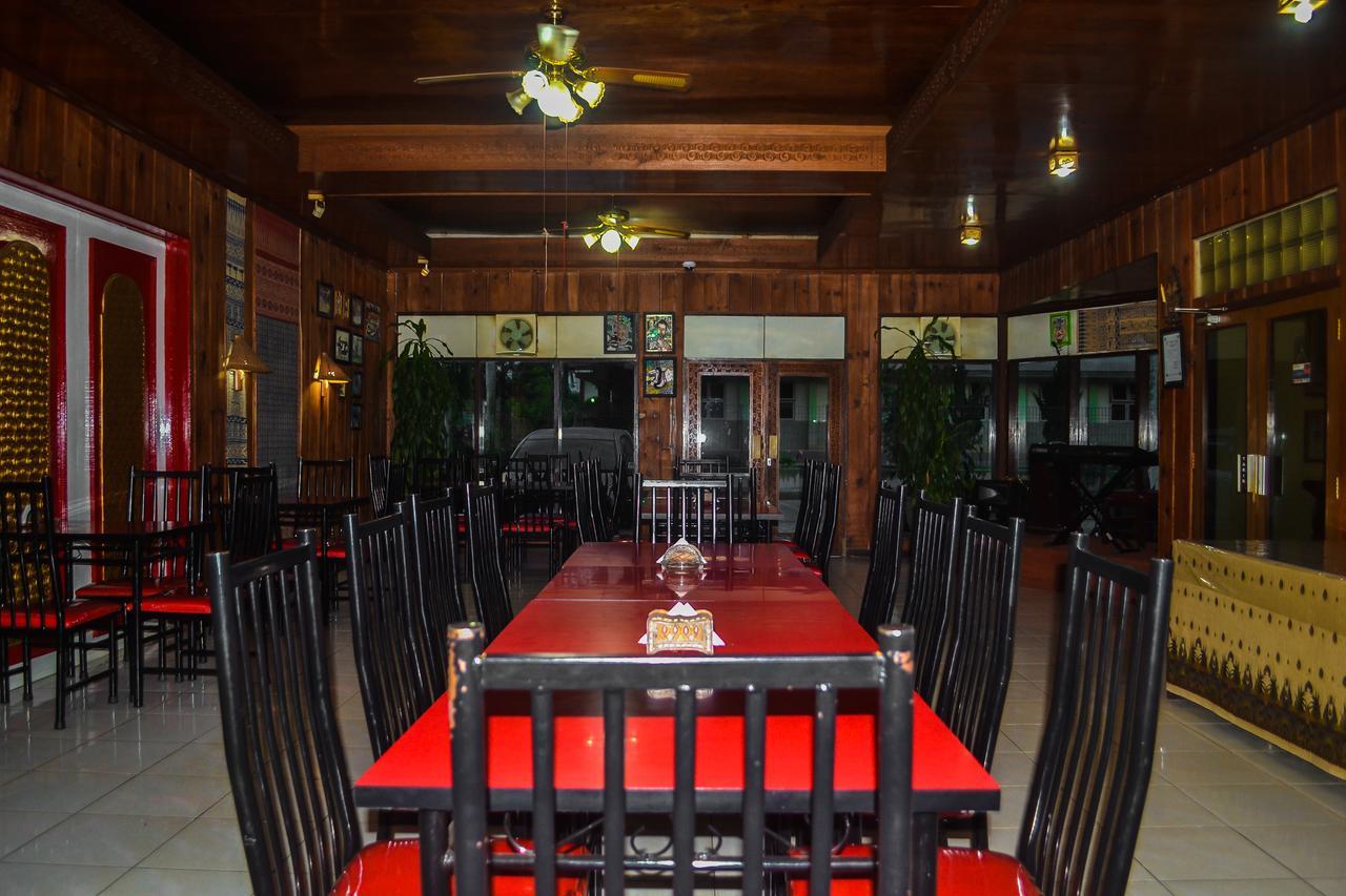 Hotel Indra Toraja Рантепао Экстерьер фото